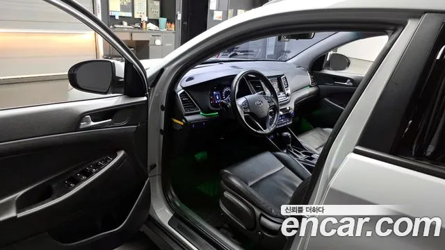 Hyundai Tucson 2017 — фото 10