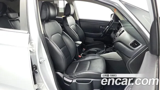 Kia Carens 2017 — фото 17