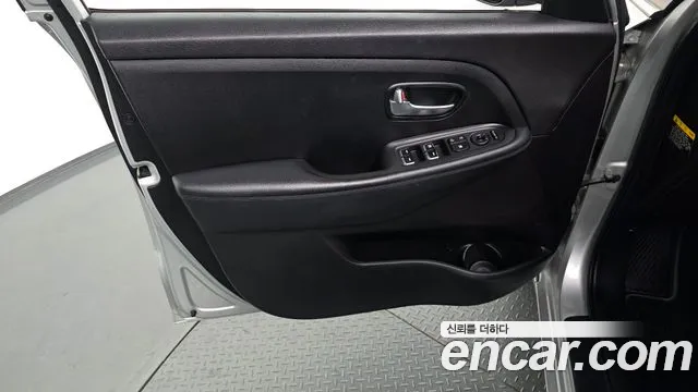 Kia Carens 2017 — фото 14