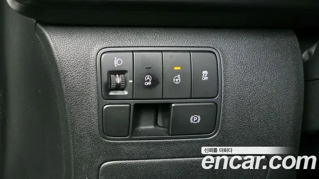 Hyundai Staria 2023 — фото 14