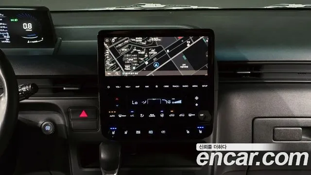 Hyundai Staria 2023 — фото 18