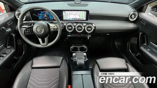 Mercedes-Benz A-Class 2020 — фото 10