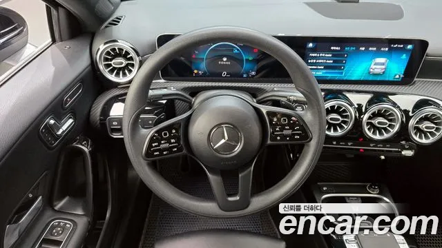 Mercedes-Benz A-Class 2020 — фото 19