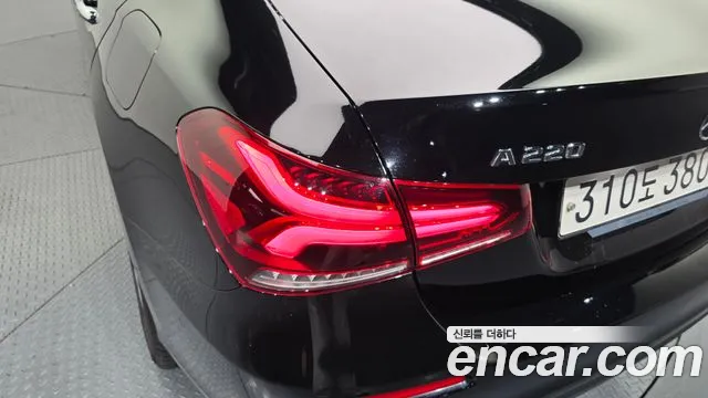 Mercedes-Benz A-Class 2020 — фото 9