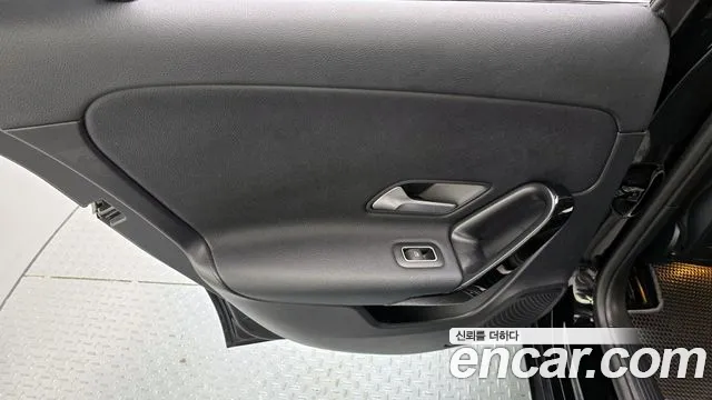 Mercedes-Benz A-Class 2020 — фото 15
