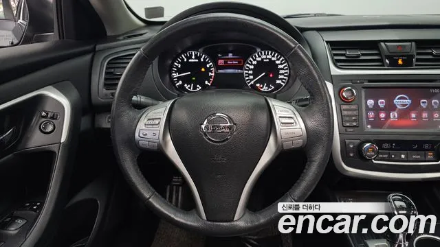 Nissan Altima 2017 — фото 13
