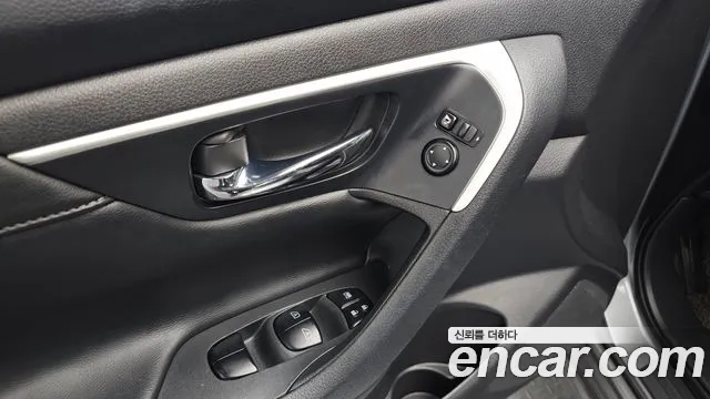 Nissan Altima 2017 — фото 17