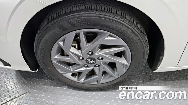 Hyundai AVANTE 2024 — фото 5