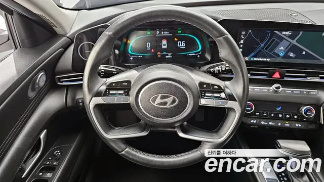 Hyundai AVANTE 2024 — фото 19