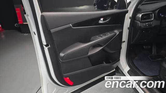 Kia Sorento 2020 — фото 14