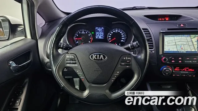 Kia K3 2015 — фото 13