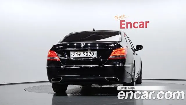 Hyundai Equus 2010 — фото 4