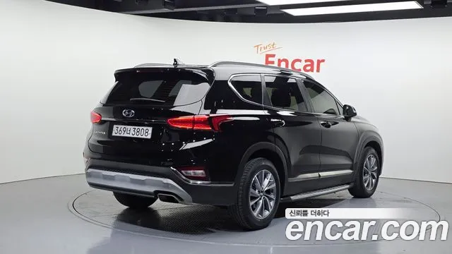 Hyundai Santafe 2020 — фото 2