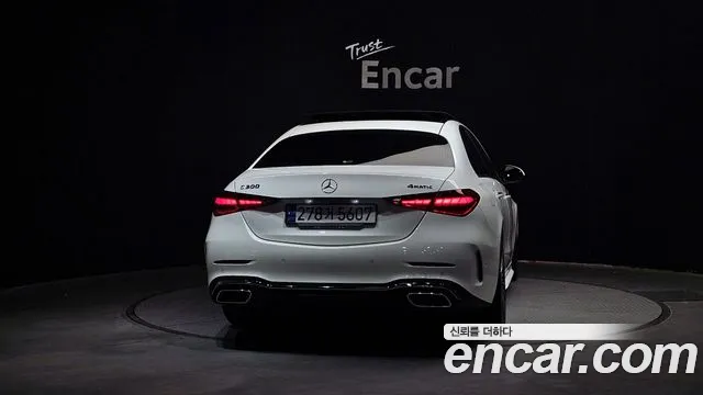 Mercedes-Benz C-Class 2023 — фото 4
