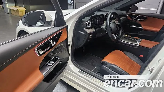 Mercedes-Benz C-Class 2023 — фото 13