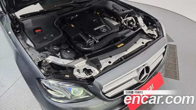 Mercedes-Benz E-Class 2017 — фото 6