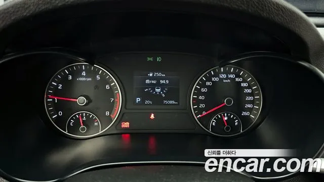 Kia K5 2019 — фото 11