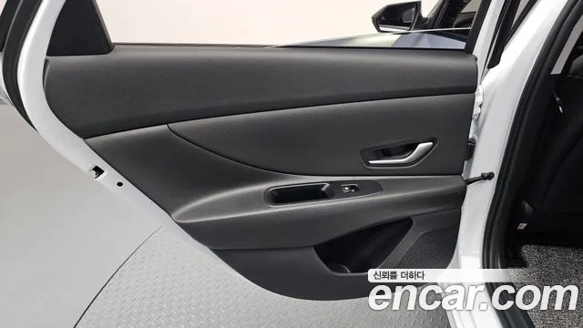 Hyundai AVANTE 2025 — фото 15
