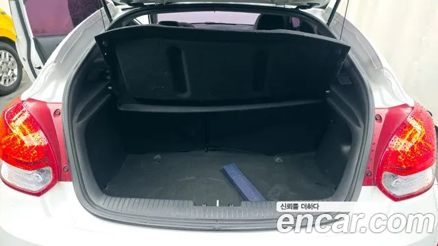 Hyundai Veloster 2014 — фото 20