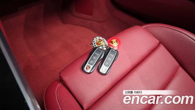 Porsche 911 2023 — фото 18