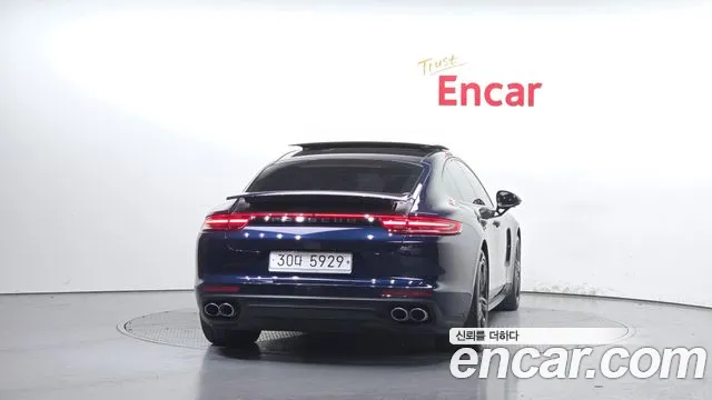 Porsche Panamera 2018 — фото 4