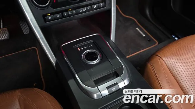 Land Rover Discovery Sport 2015 — фото 9