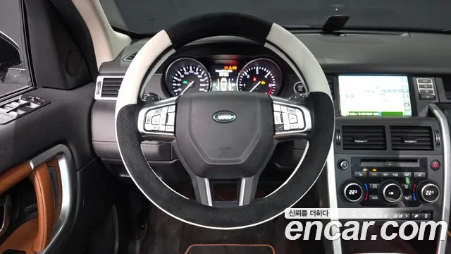 Land Rover Discovery Sport 2015 — фото 14