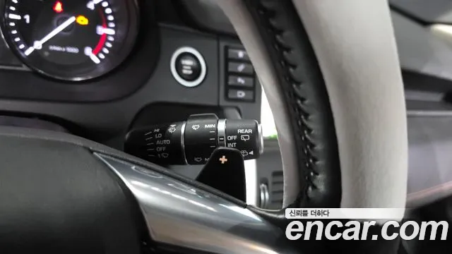 Land Rover Discovery Sport 2015 — фото 17
