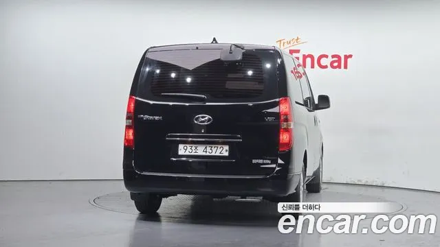 Hyundai Starex 2018 — фото 4
