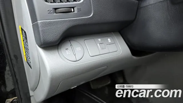 Hyundai Starex 2018 — фото 15