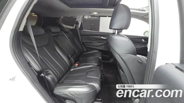 Hyundai Santafe 2021 — фото 12