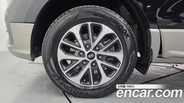 Hyundai Starex 2020 — фото 5