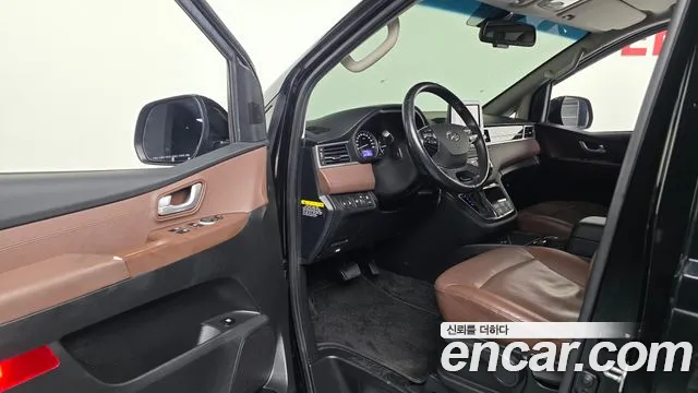 Hyundai Starex 2020 — фото 10