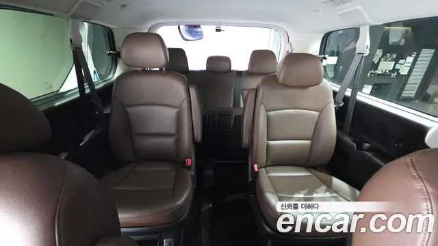 Hyundai Starex 2020 — фото 19
