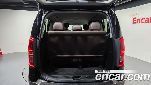 Hyundai Starex 2020 — фото 20