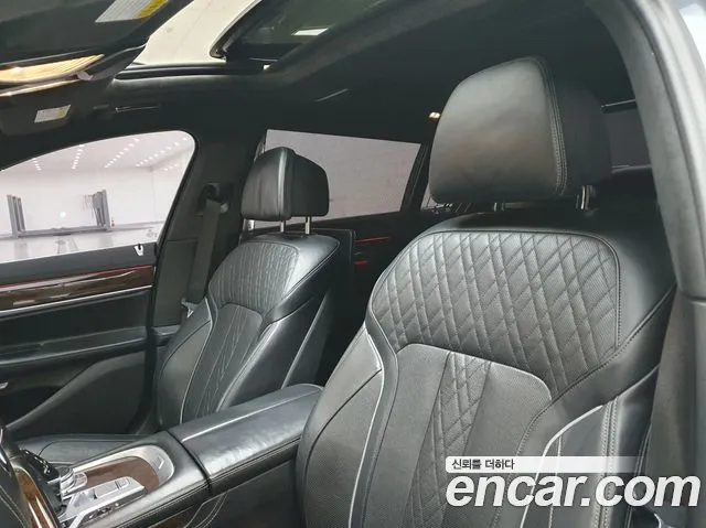 BMW 7-Series 2016 — фото 10