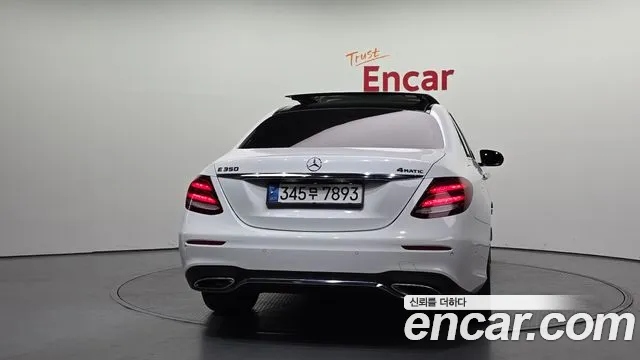 Mercedes-Benz E-Class 2017 — фото 4