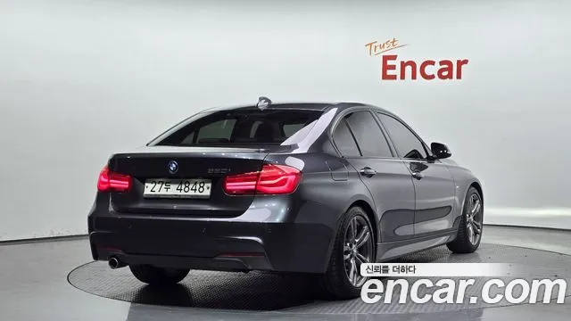 BMW 3-Series 2018 — фото 1