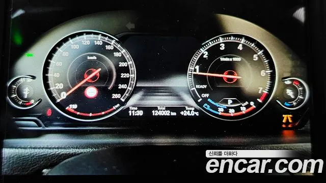 BMW 3-Series 2018 — фото 10