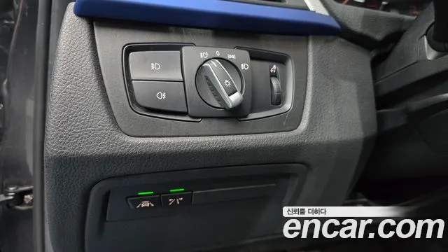 BMW 3-Series 2018 — фото 19