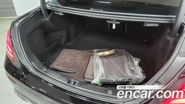 Mercedes-Benz E-Class 2020 — фото 15