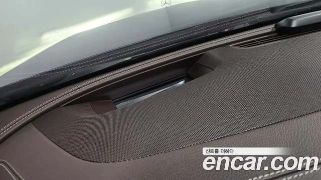 Mercedes-Benz E-Class 2020 — фото 20