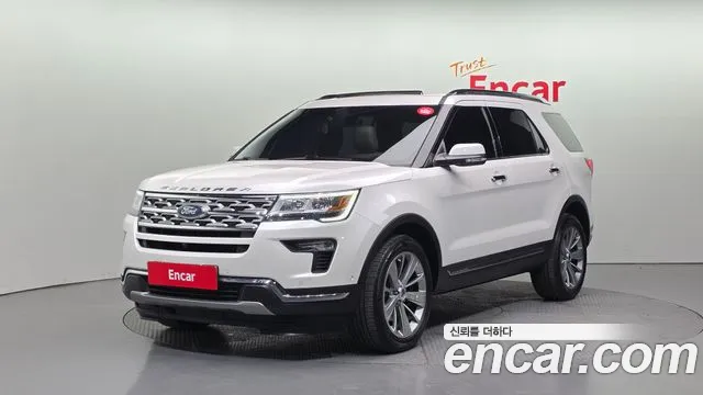 Ford Explorer 2018 — фото 1