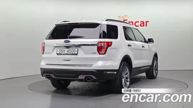 Ford Explorer 2018 — фото 2