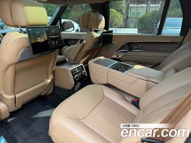 Land Rover Range Rover 2024 — фото 17