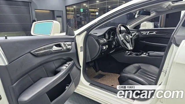 Mercedes-Benz CLS-Class 2012 — фото 10