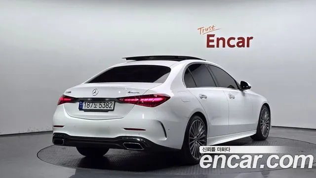 Mercedes-Benz C-Class 2023 — фото 2