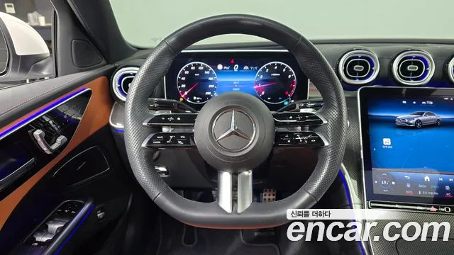 Mercedes-Benz C-Class 2023 — фото 19