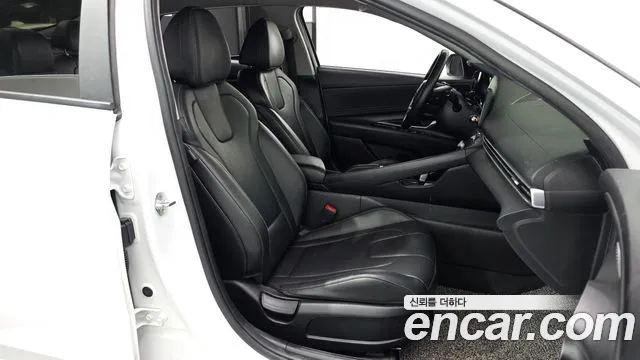 Hyundai AVANTE 2022 — фото 11