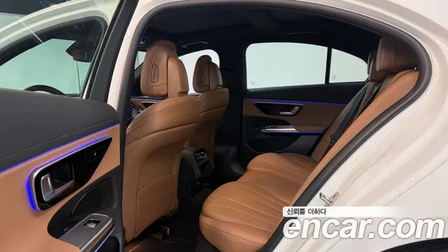 Mercedes-Benz E-Class 2026 — фото 12